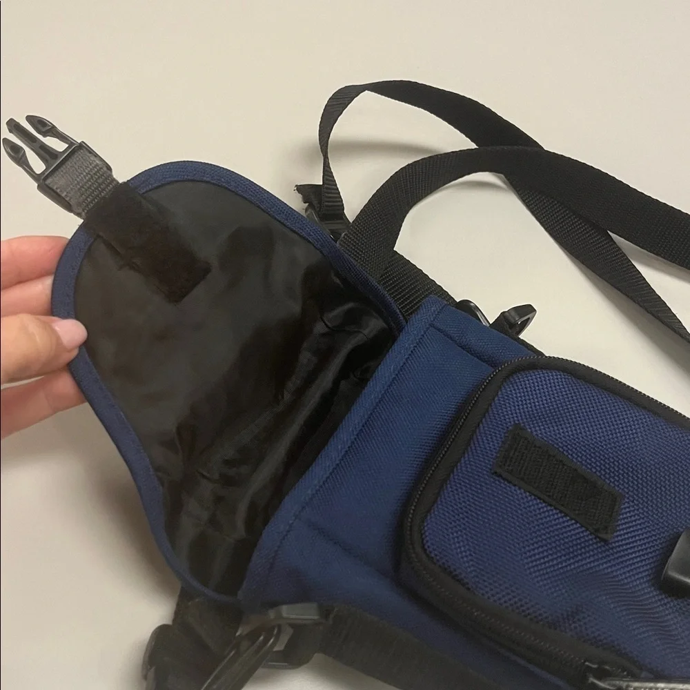Tamrac Blue Tek Digital Camera Bag with adjustable strap / preowned